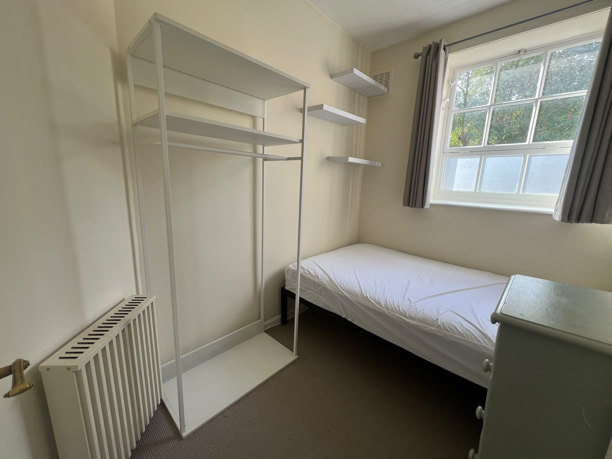 Bright Single Room in Battersea